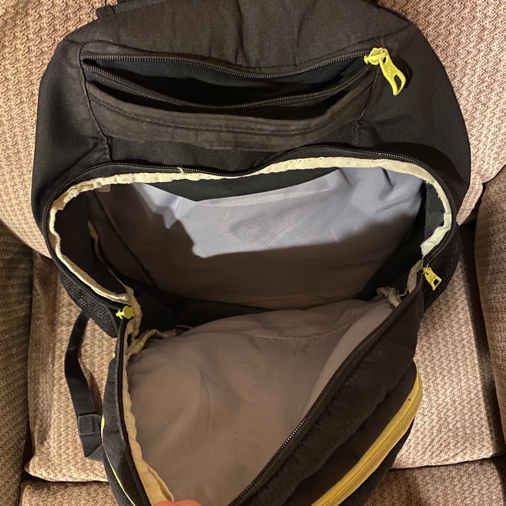 Adidas Backpack - Picture 2 of 4